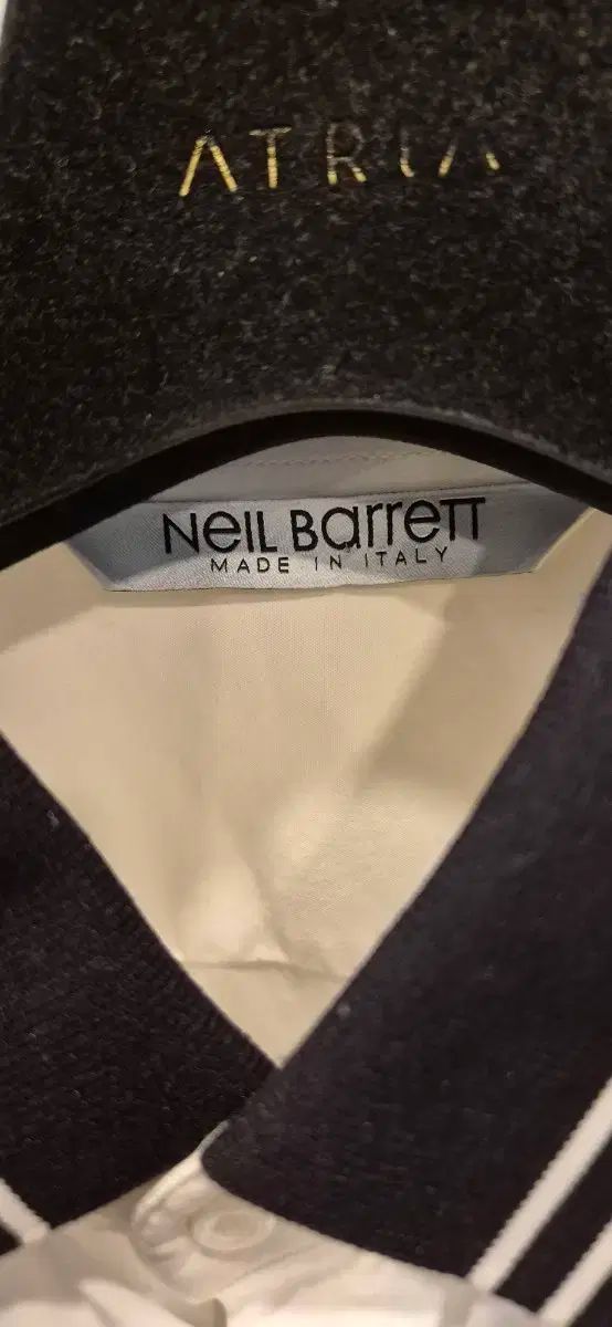 BARRENTT ニール