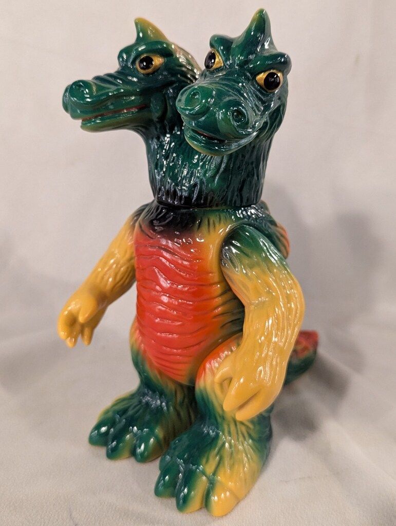 [美品]バロン350 マルサンのソフビ怪獣シリーズ 火山怪獣 マルサンがオリジナル怪獣シリーズ「バロン350 2022版70sカラー」を 特撮