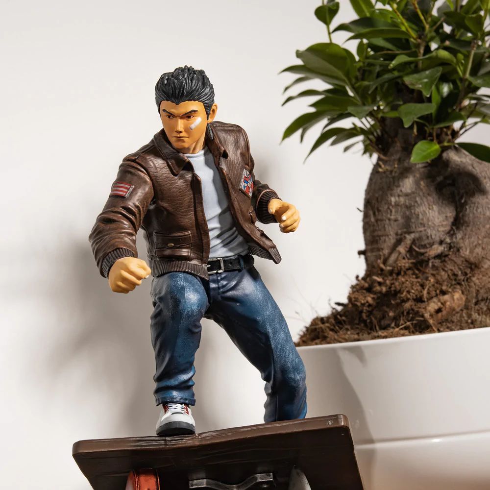 新品】SEGA公式 シェンムー 芭月涼フィギュア - メルカリ