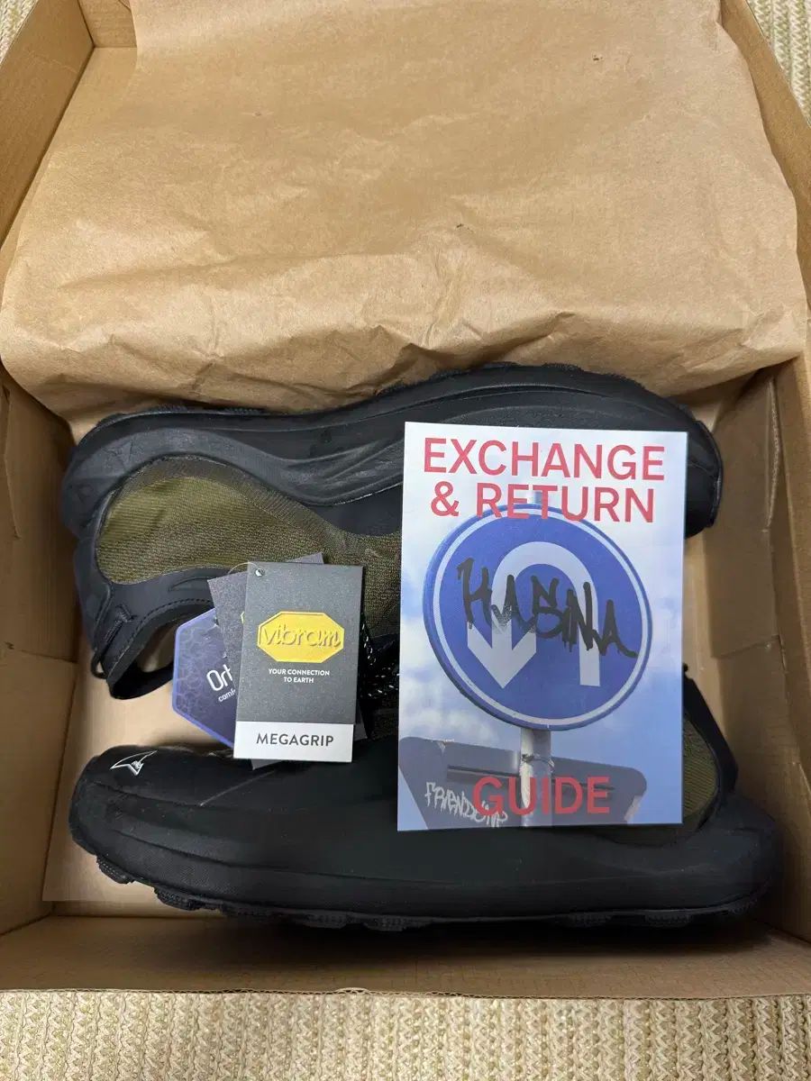 お見逃しなく！ ROA ロア roa セラ オリーブ 黒 42 サイズ