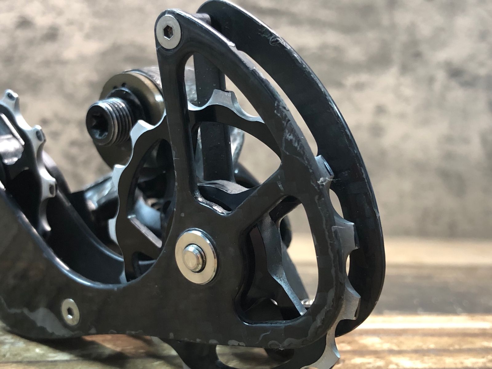 鉄製のCampagnolo Recordリアディレイラー RD-00677 9227