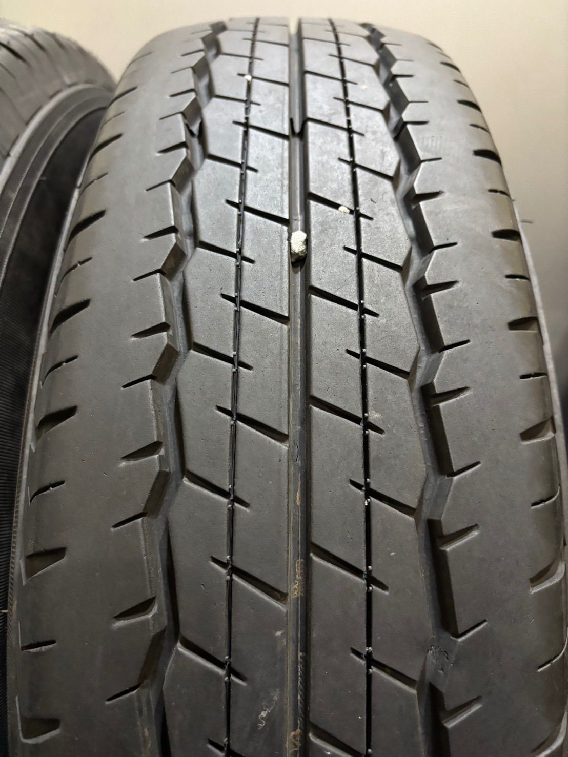 195 80R15 107 105L LT DUNLOP SP175N 17年製 トヨタ 200系 ハイエース 純正 15インチ 6J 35 139.7 6H 夏タイヤ 4本 南2-K317 FFCRYSTALESIA_COM