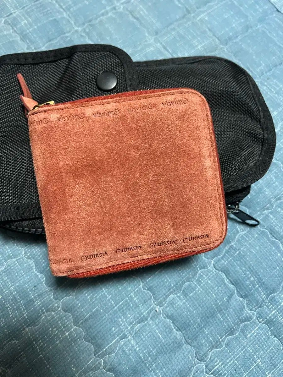 VISVIM ビズビム スウェード ジッパー 二つ折り財布