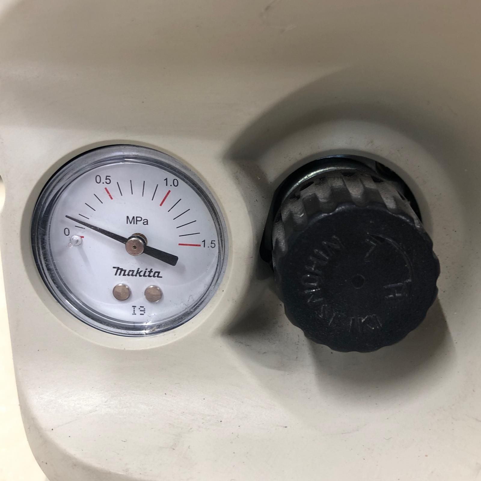 MAKITA マキタ コンプレッサー 一般圧 AC700 HRDEVELOPMENT_JP