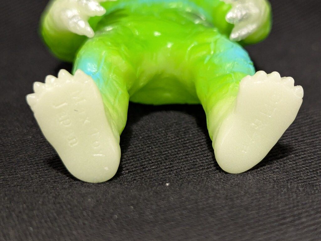 MAXTOY ミニソフビ怪獣倉庫シリーズ ジャミラ 緑蓄光 ソフビ MAXTOY ミニソフビ怪獣倉庫シリーズ ジャミラ 緑蓄光 ソフビ