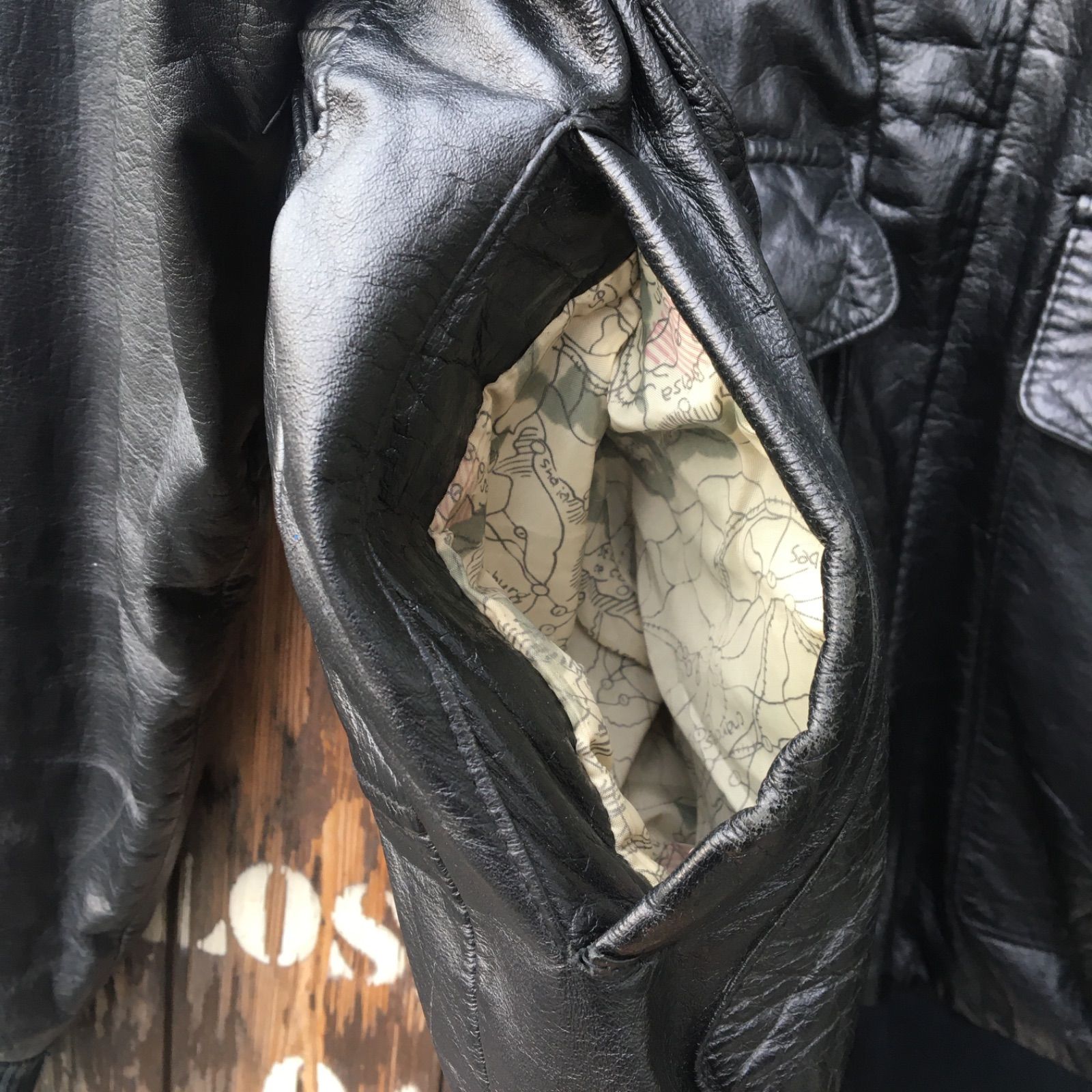 90s Hard Rock Cafe Leather Jacket US-M ハードロックカフェ A-2 レザージャケット 本革 黒