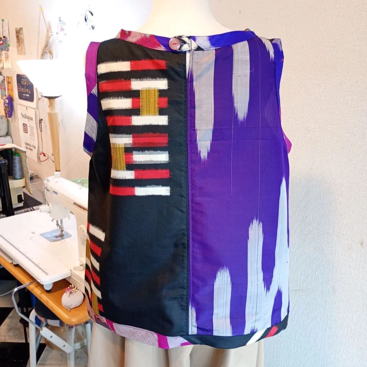 ランダムパッチワークノースリブブラウス