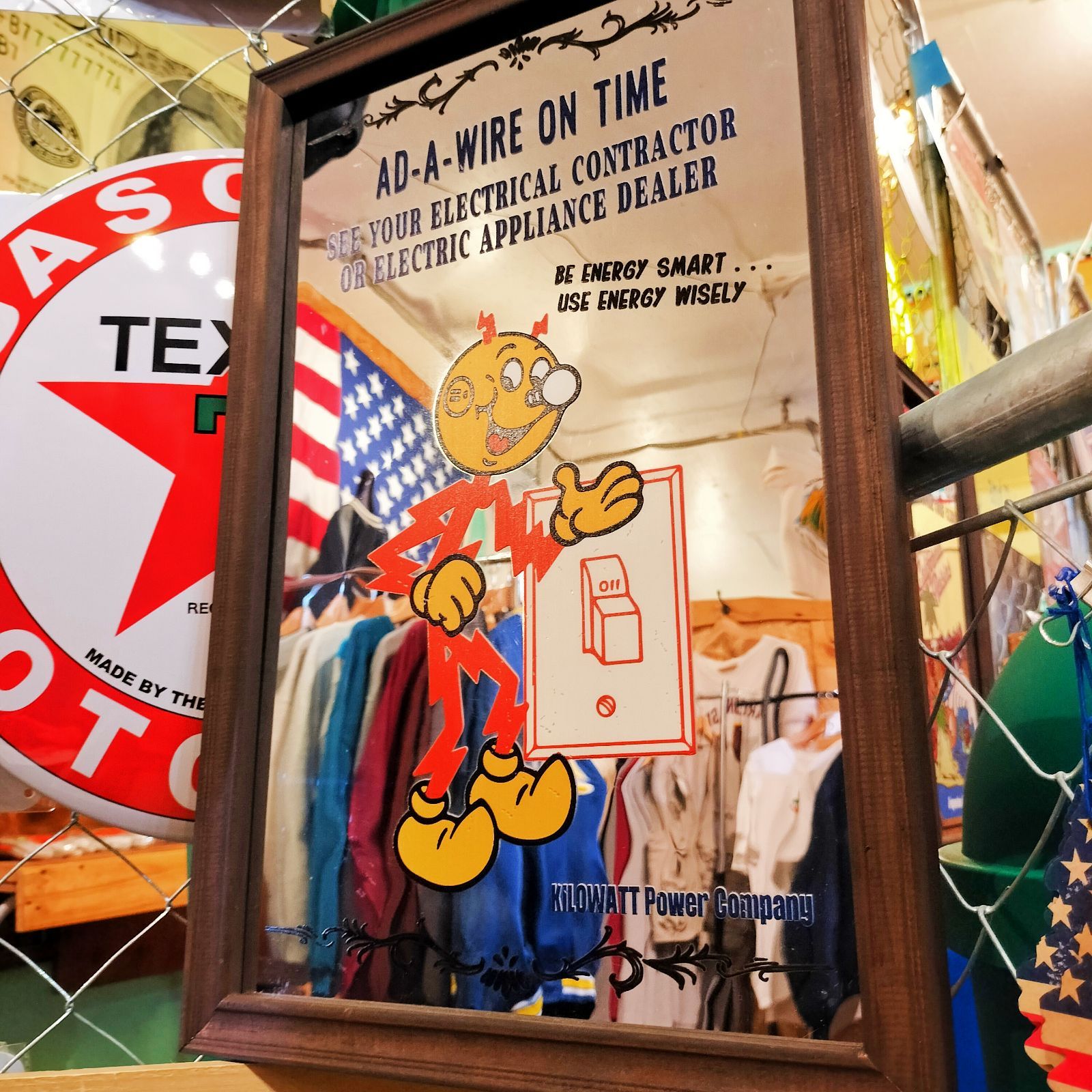 ビッグサイズ　アメキャラ　ウッドミラー/レディキロワット/アメリカン雑貨　インテリア　鏡　看板