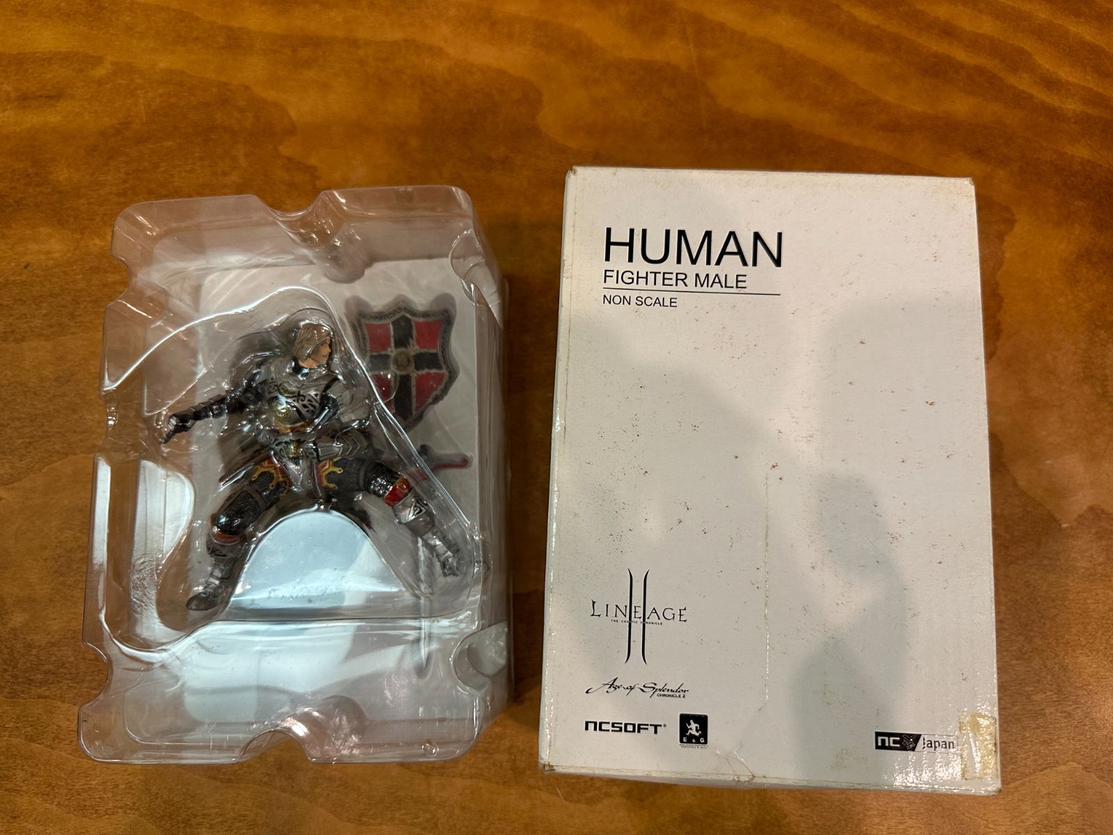 LINEGE リネージュⅡ ヒューマン ファイター 特製フィギュア Amazon | リネージュII ヒューマン メイジ (1/8スケールPVC製