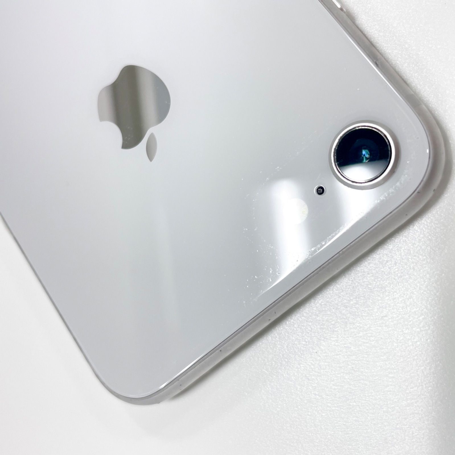 iPhone 8シルバー 64GB SIMロック解除済み iPhone 8 64GB シルバー