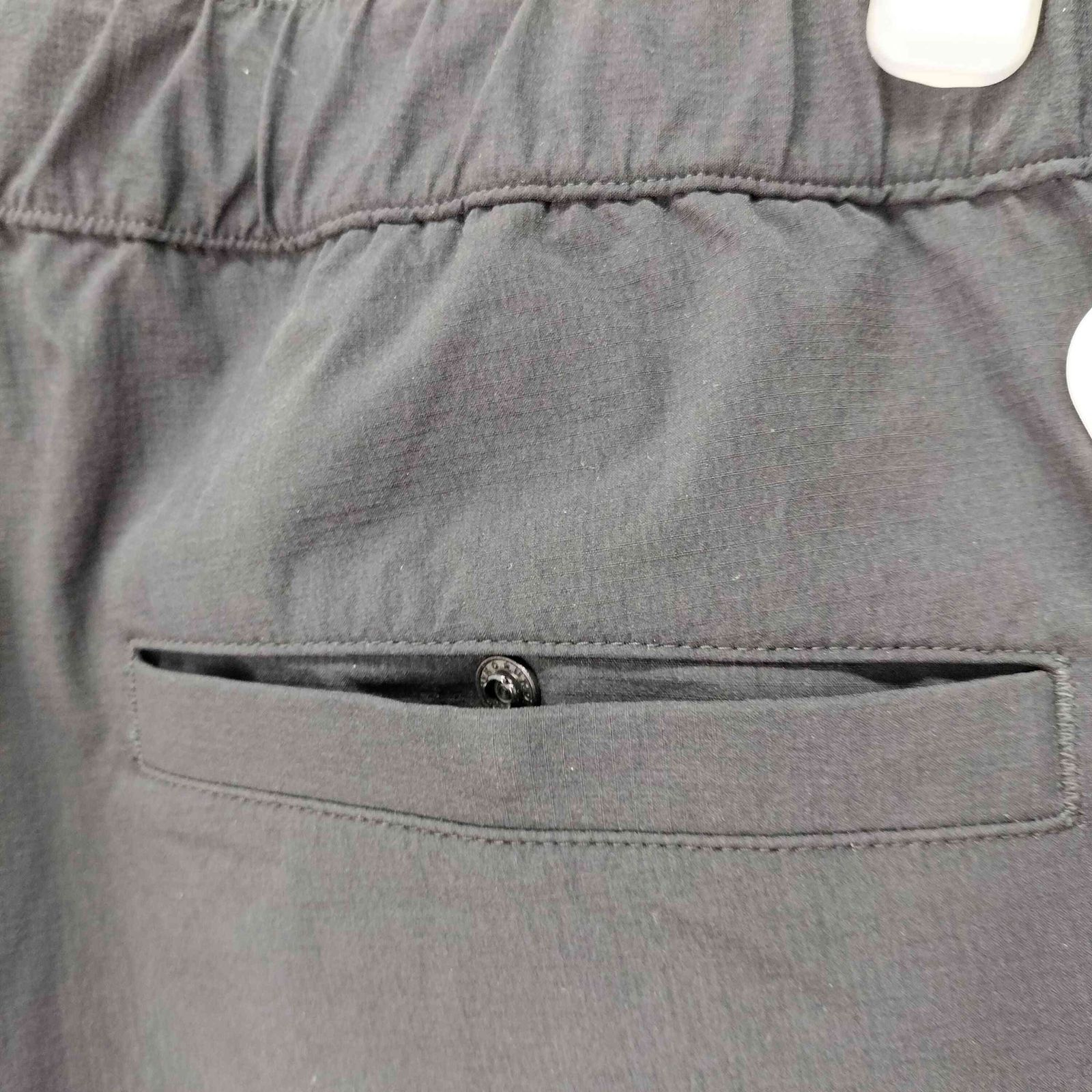 低価，新品 ユニクロ UNIQLO ギアパンツ メンズ JPN：L 