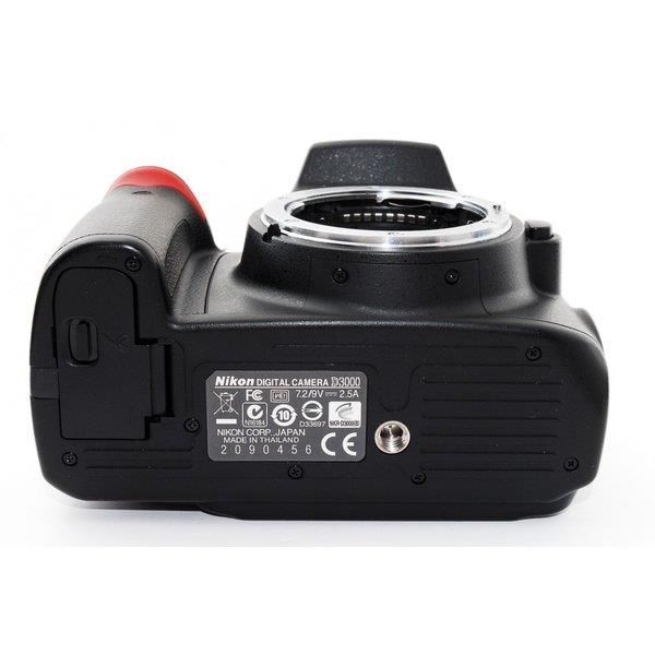 Nikon 一眼レフ D3000 標準レンズセット SDカードリーダー付1442 Amazon | Nikon デジタル一眼レフカメラ D3000 レンズキット