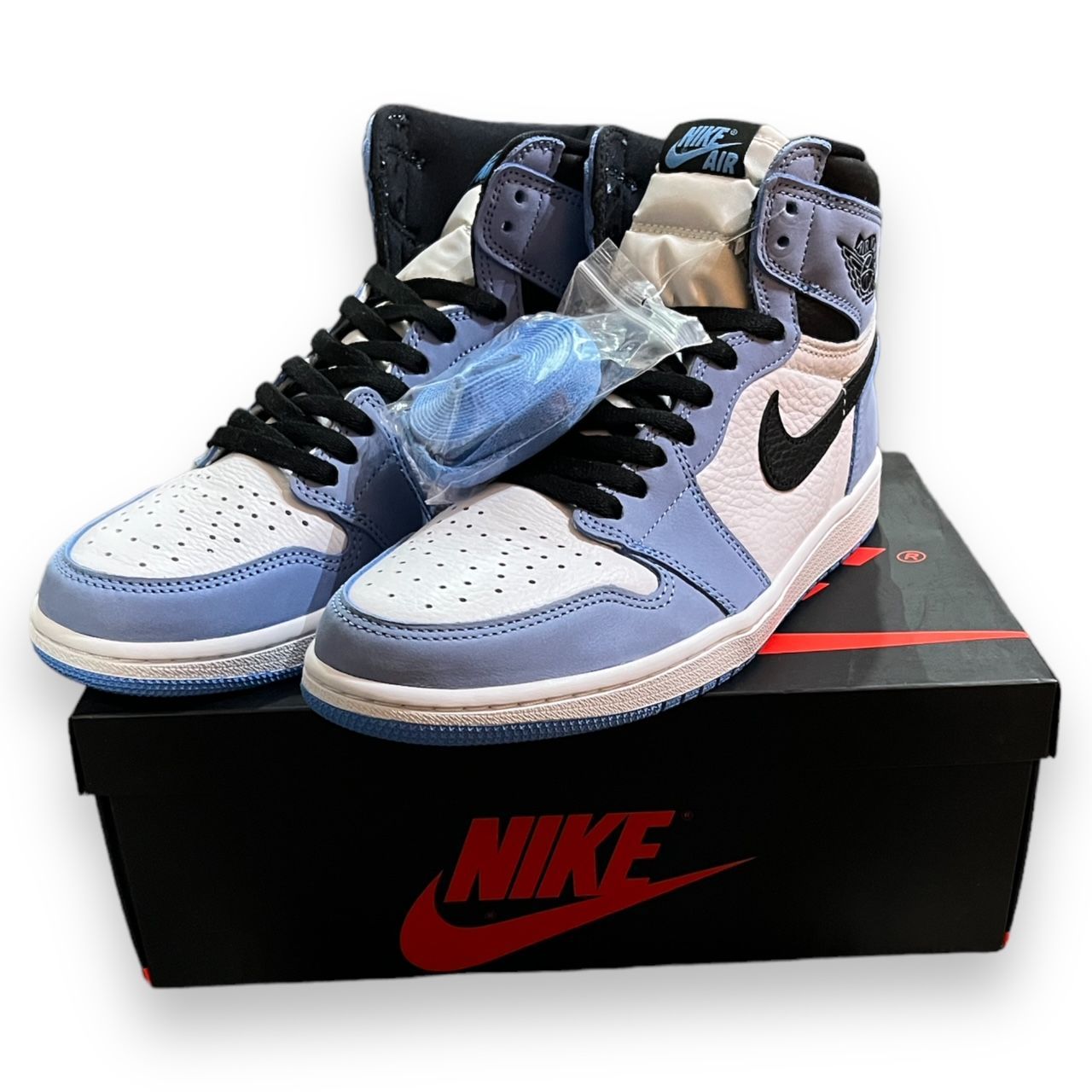 新品未使用 Nike Air Jordan 1 High OG University Blue UNC 555088