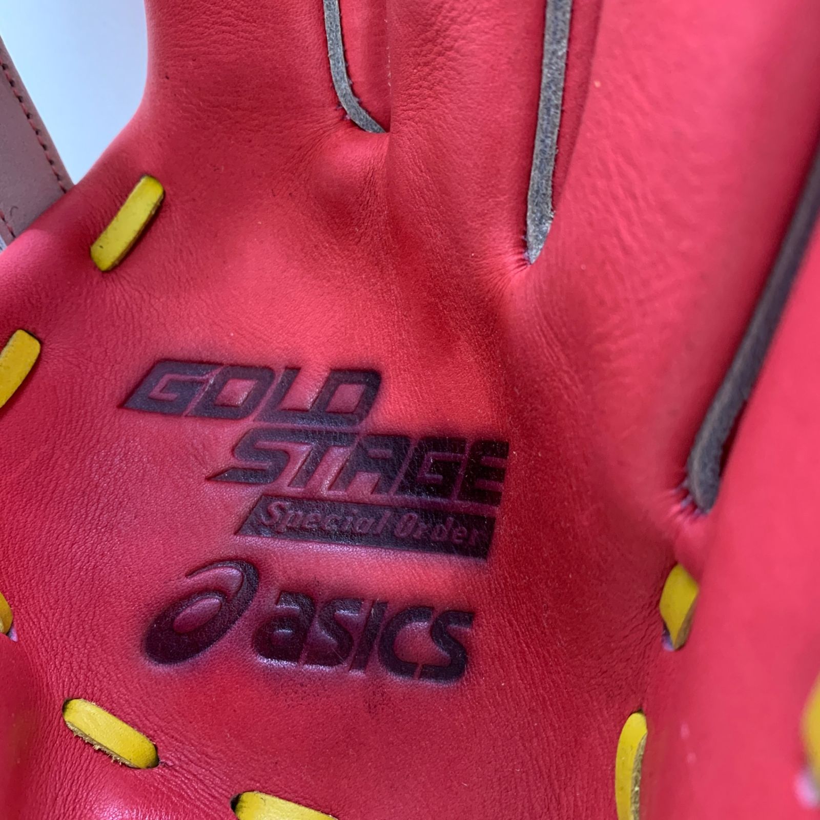 asics ゴールドステージ