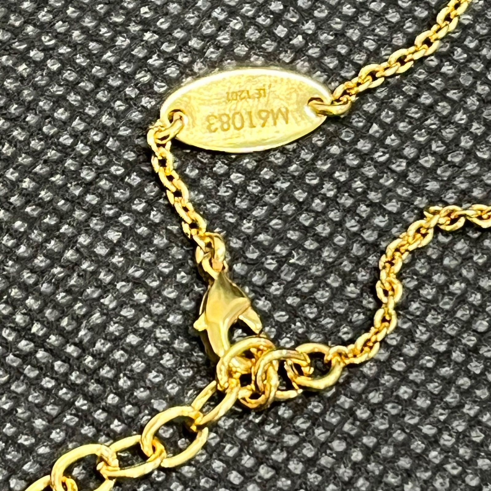 極美品】LOUIS VUITTON ルイヴィトン エッセンシャルV ネックレス 