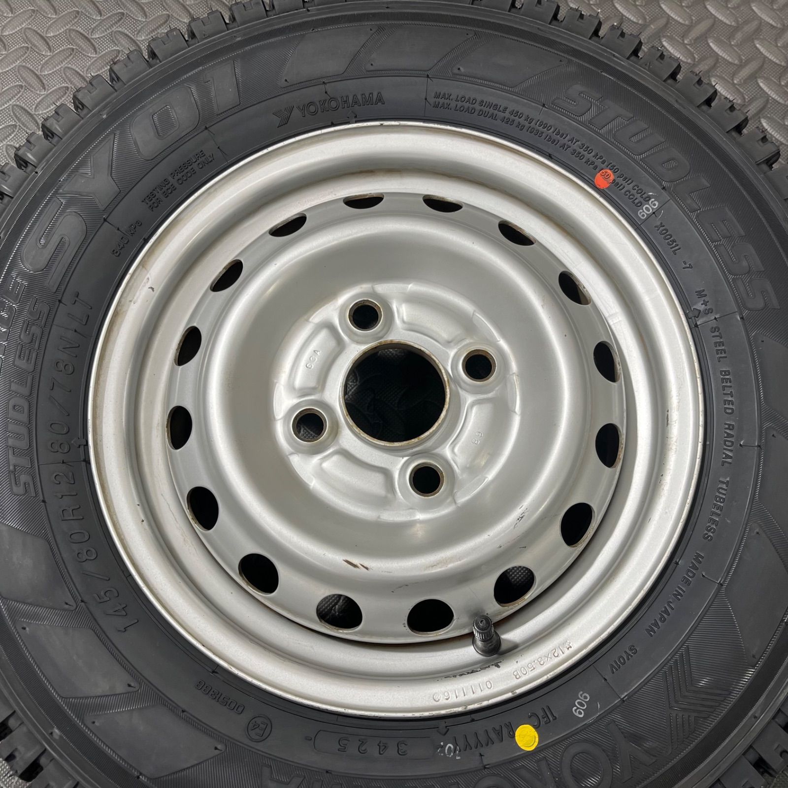 25年製 タイヤ 145 80R12 80 78N LT ヨコハマ SY01 ホンダ アクティ スタッドレスタイヤ 冬タイヤ 1050Y