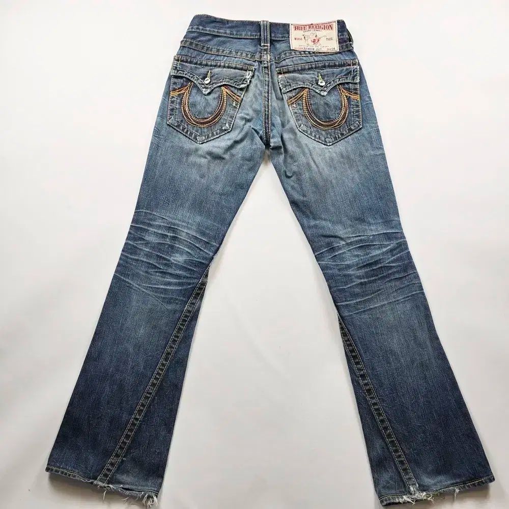 TRUE RELIGION おそ ブーツカットデニム ライトブルー ダメージ加工