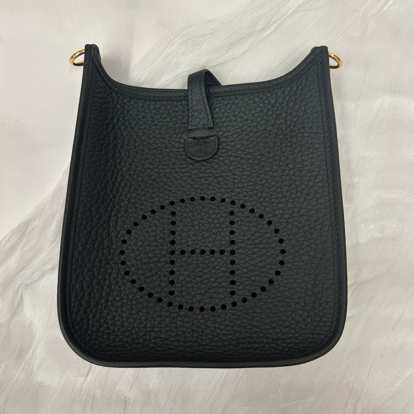 【新品未使用】【最新K刻印】HERMES ミニエヴリン アマゾーヌ TPM 16 エルメス ミニエヴリン アマゾーヌ TPM ゴールド トリヨン