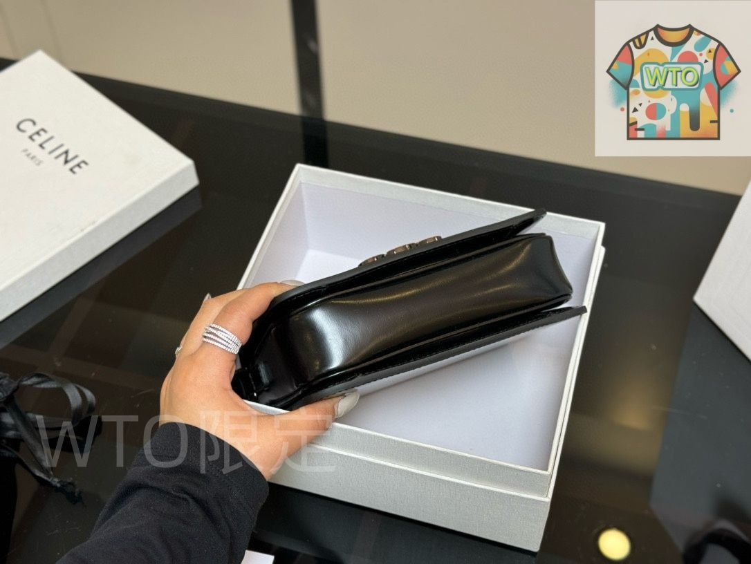 美品　CELINE ミディアム トリオンフ ベルト サイズ70 箱あり 鑑定済・本物】セリーヌ CELINE トリオンフ ミディアム ベルト