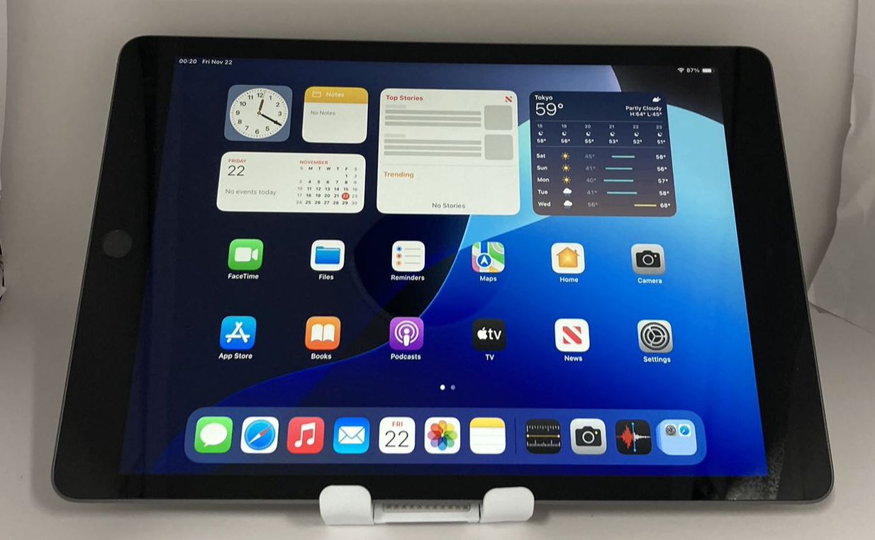 美品 iPad 第9世代 64GB スペースグレイ - 充電器付き - メルカリ