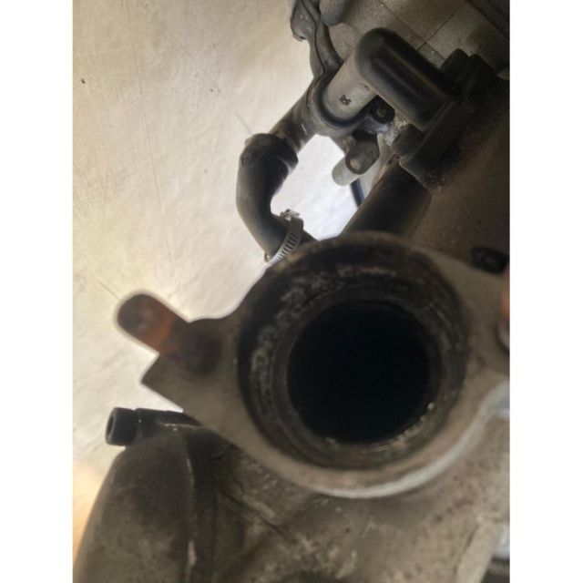 4HC-057 エンジン本体