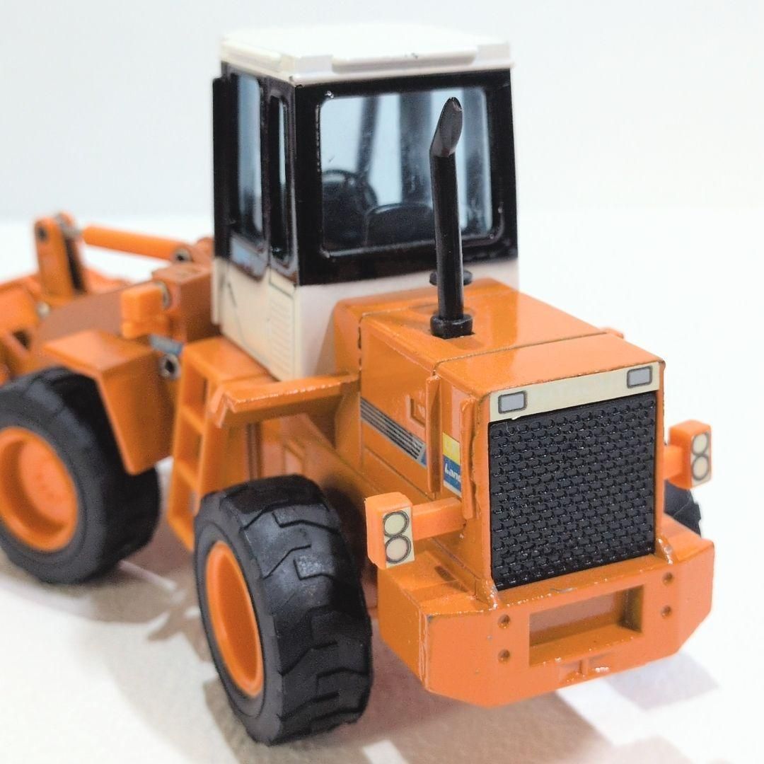 HITACHI 重機 1/40 LX70 ホイールローダー 日立建機 模型 HITACHI 重機 1/40 LX70 ホイールローダー 日立建機 模型 - メルカリ