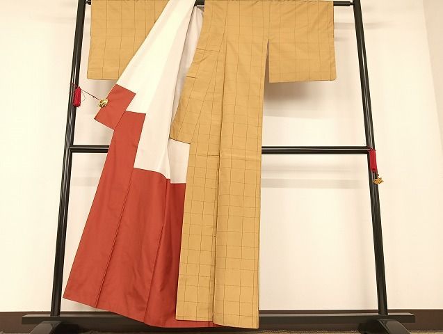 平和屋着物▽上質な紬 単衣 色無地 飴色 正絹 逸品 未使用