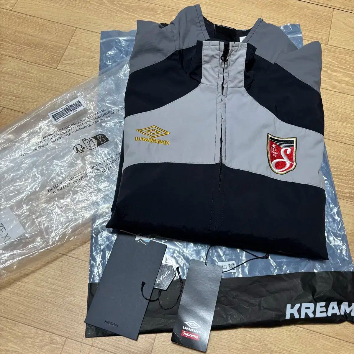 XL Supreme(シュプリーム) umbro(アンブロ) トラック ジャケット 23ss 
