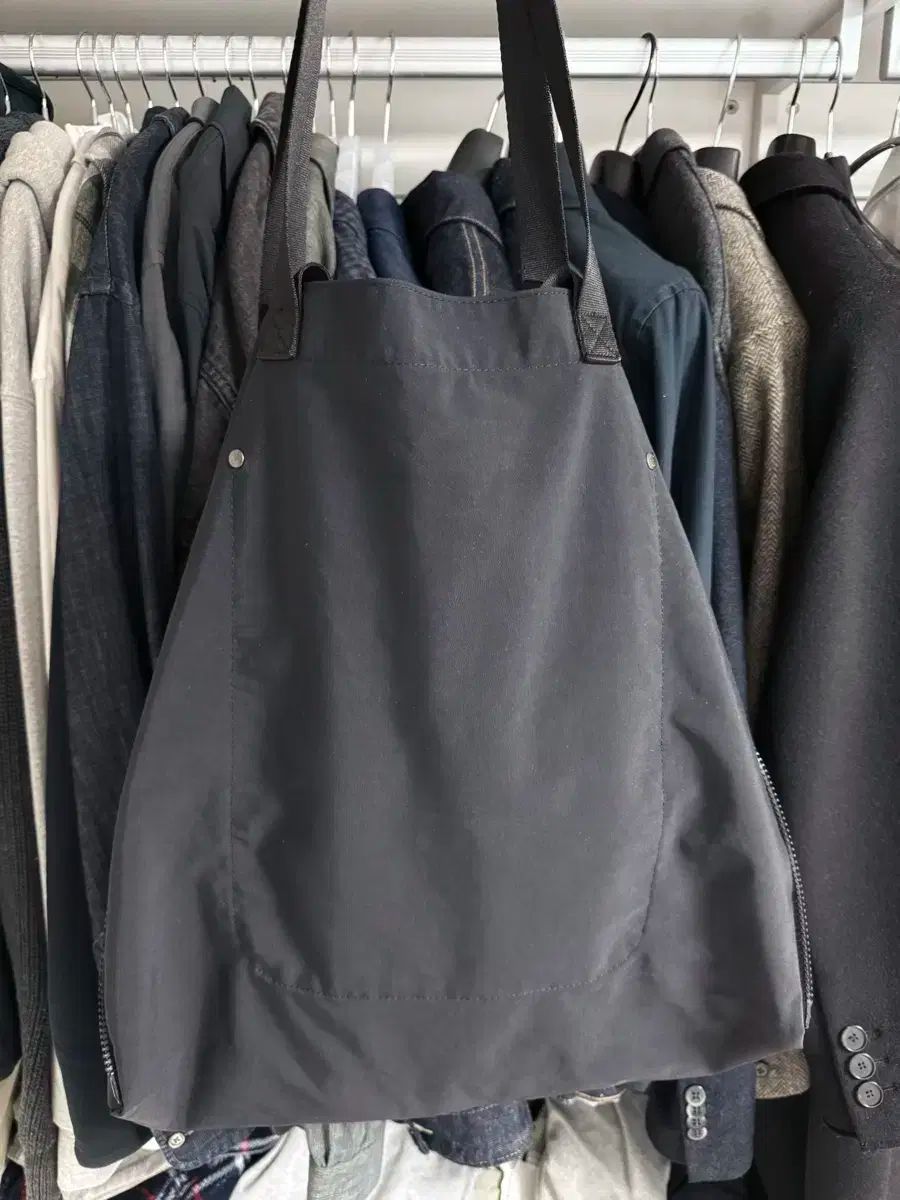 Hatchingroom ビクターバッグ