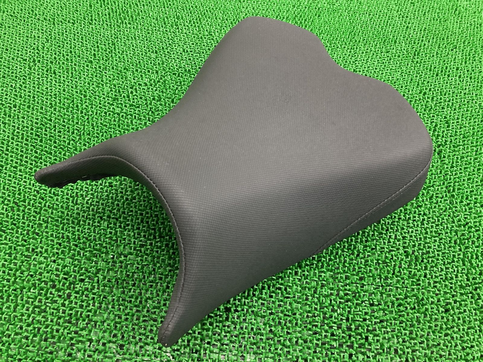 NINJA400 フロントシート 53066-0619 カワサキ 純正 中古 バイク 部品 EX400G ニンジャ400 メインシート 修復素材や張り替えベースに 品薄
