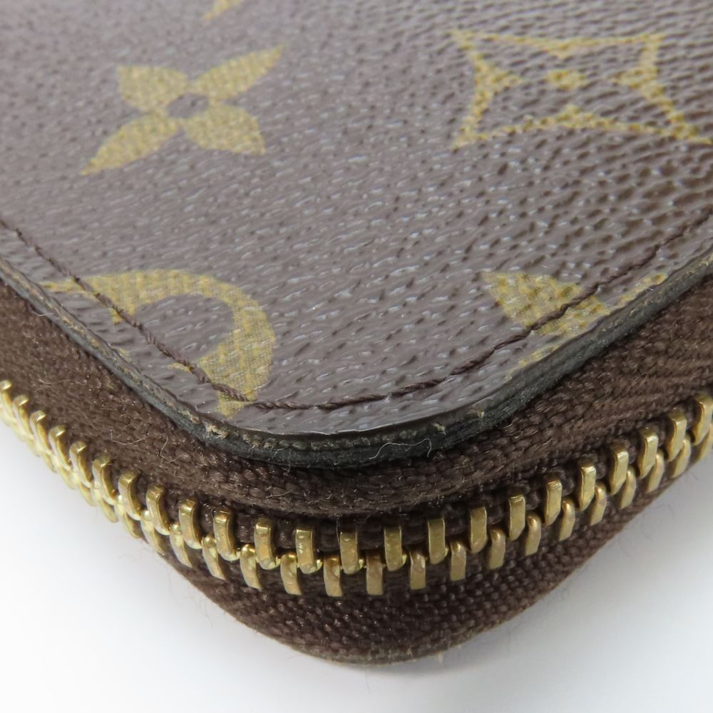 LOUIS VUITTON ベージュ二つ折り財布 LOUIS VUITTON ベージュ 二つ折り財布 - メルカリ