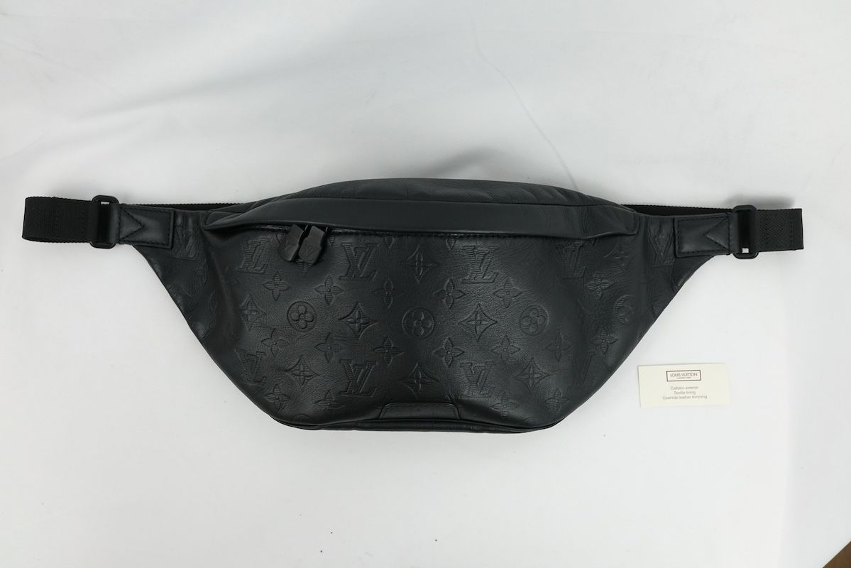 LOUIS VUITTON ルイヴィトン MONOGRAM SHADOW LEATHER