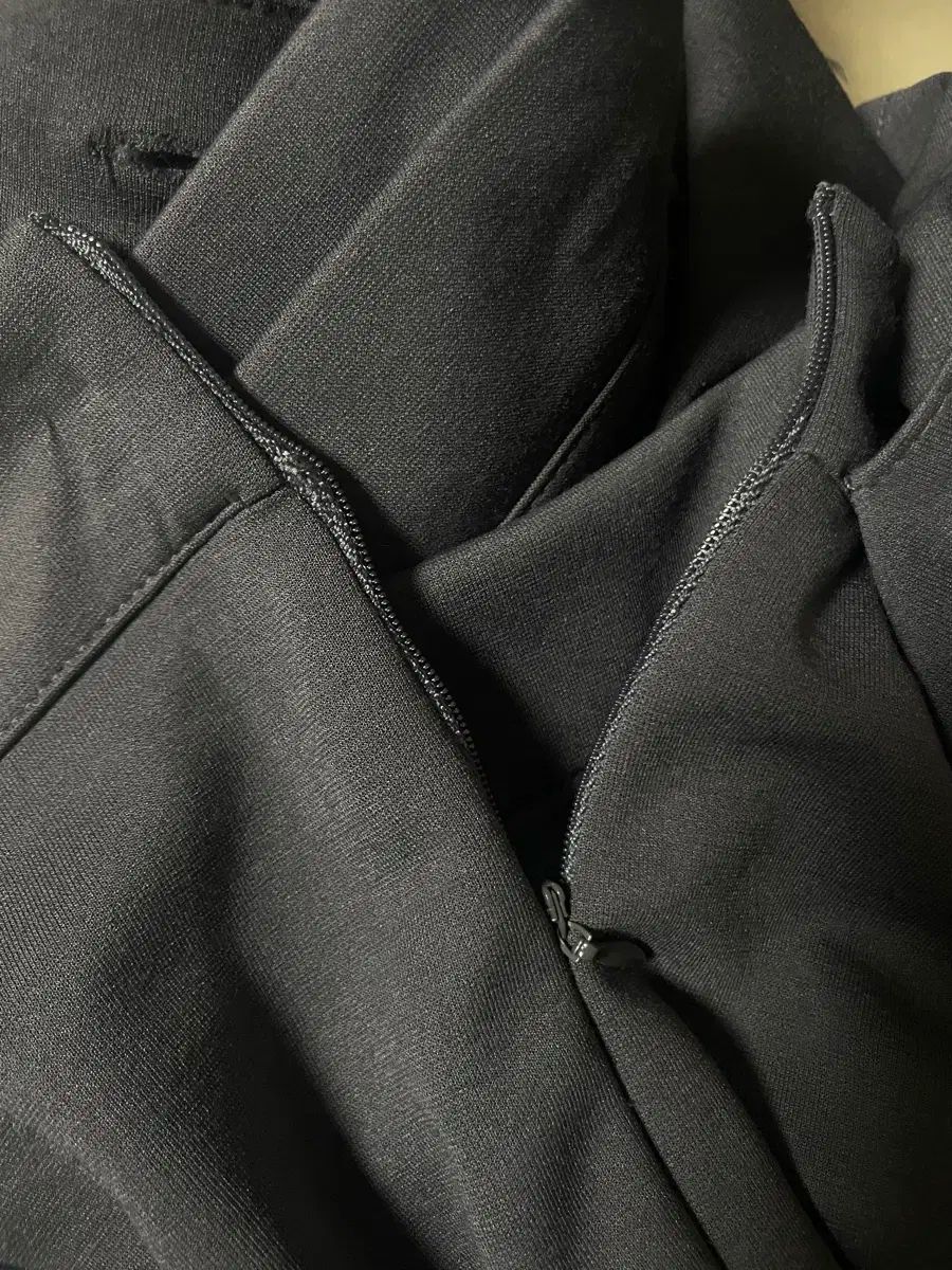 OJOS(オホス) ラップオーバーチンパンツ OJOS (オホス ) - Wrap Over Tuck Pants / Black – einz.jp