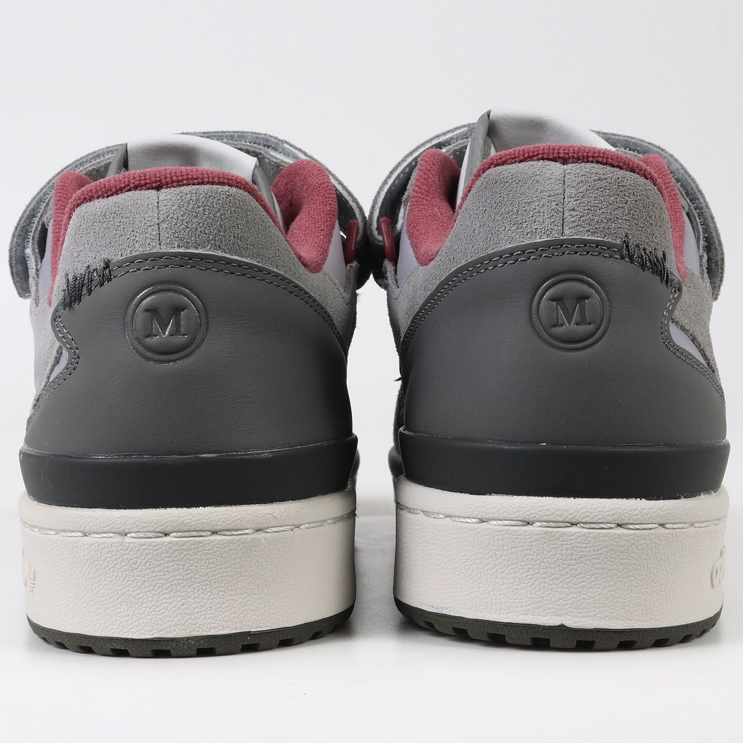 adidas アディダス HOME ALONE 2 FORUM 84 LOW PIGEON LADY (ID4328