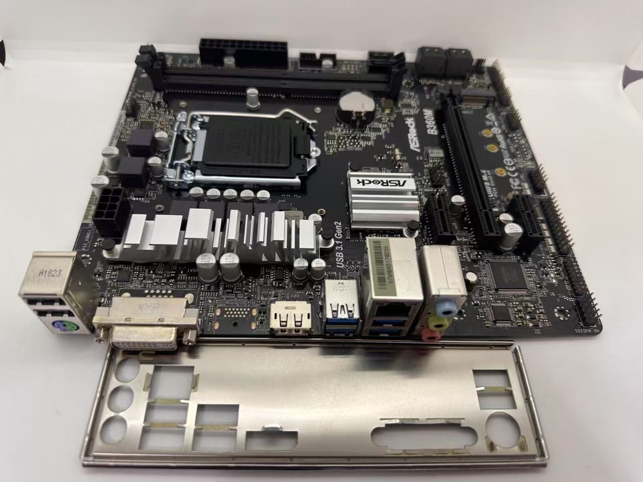 輝日姫　新古マザーボード ASRock B360M 　IOパネル付動作確認 2025年最新】Yahoo!オークション -asrock b360の中古品・新品