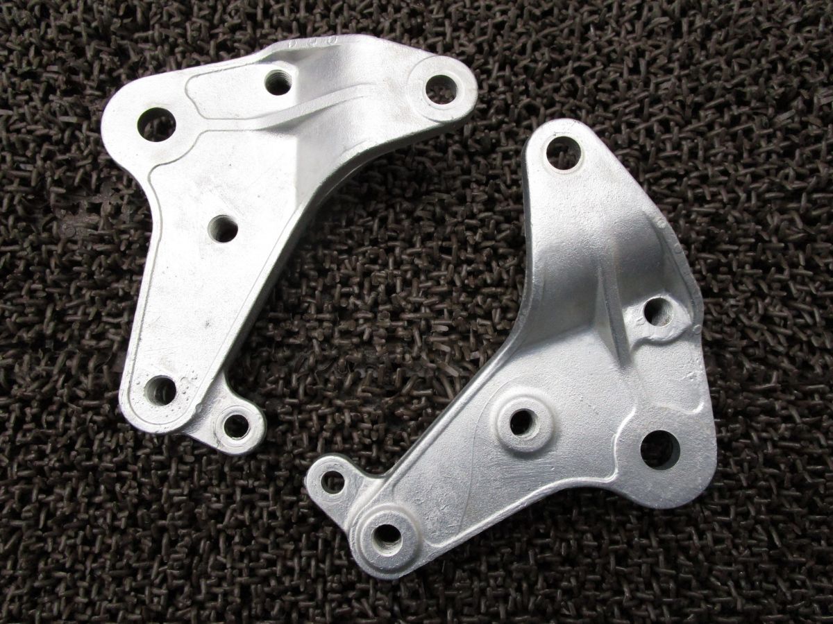 CBM72 ステップステー 左右 ●A5743 CBM72 ホンダ CBM72E ドリーム キャブ車 TYPE2