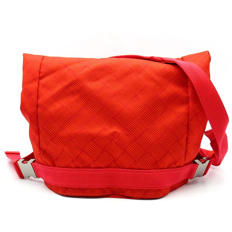 BOTTEGA VENETA ボッテガヴェネタ ナイロン ボディバッグ レッド