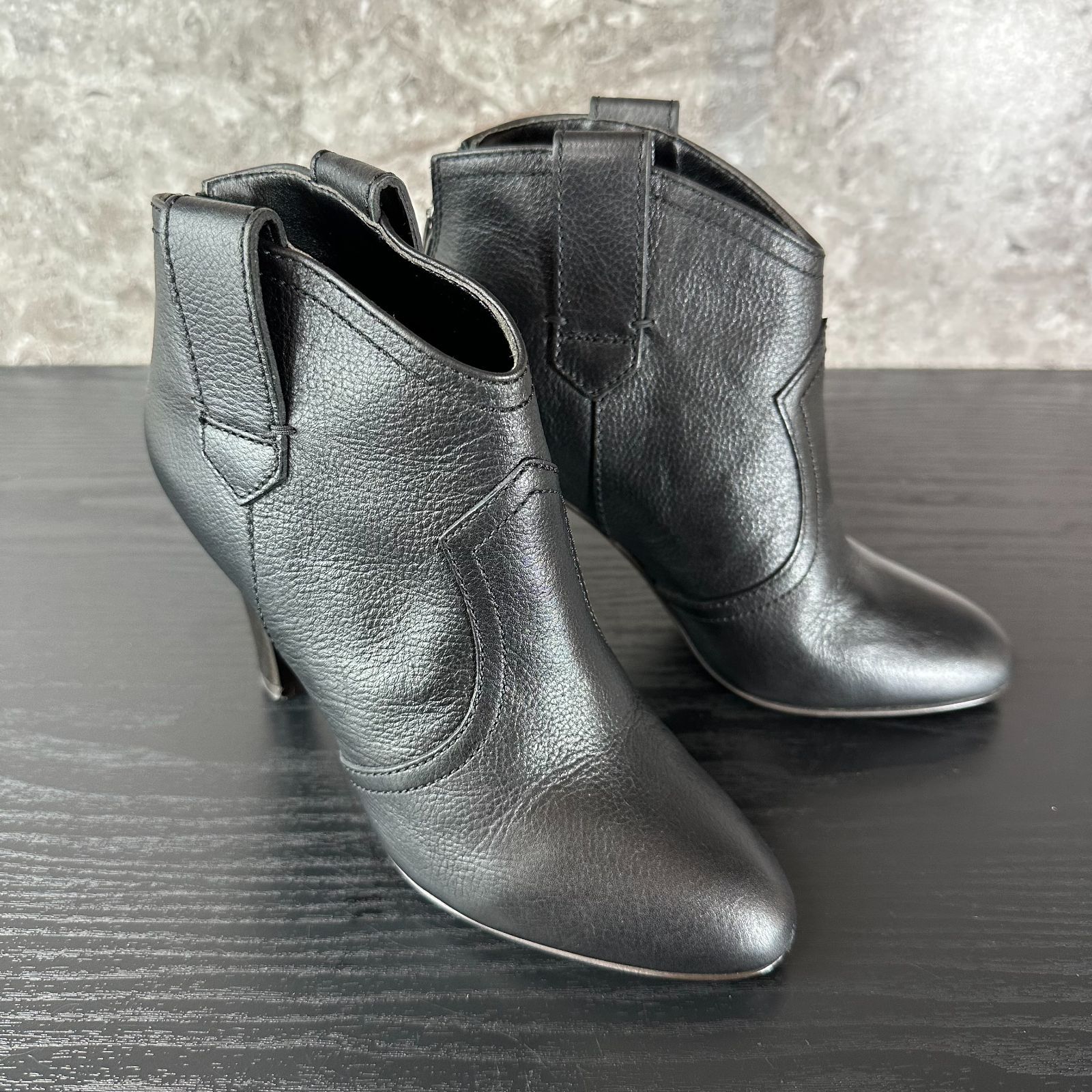S197 極美品 DIANA ダイアナ 高級シボ革 バックジップ ハイヒール