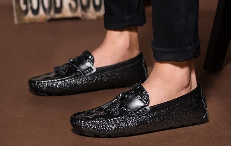 ビジネスシューズメンズ本革カジュアルローファーメンズエナメル靴革靴ウォーキングプレーントゥ紳士靴 本革 ローファー メンズ 柔らかい スリッポン 疲れない 牛革 ビジネス