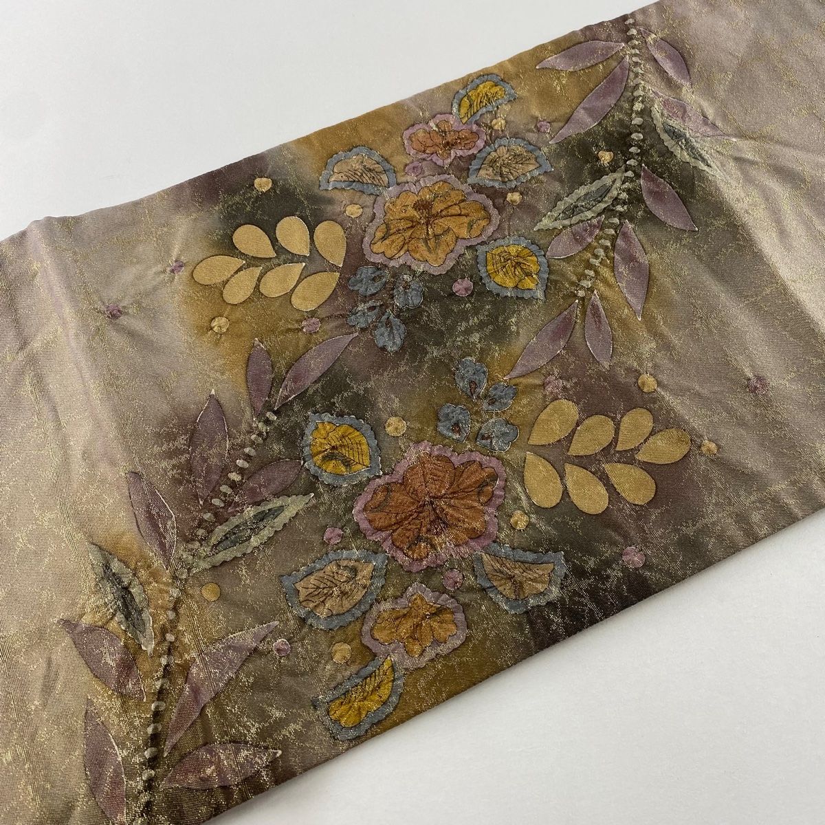 袋帯 美品 名品 落款 椿 蝶 金糸 箔 金茶 お太鼓柄 正絹 【中古