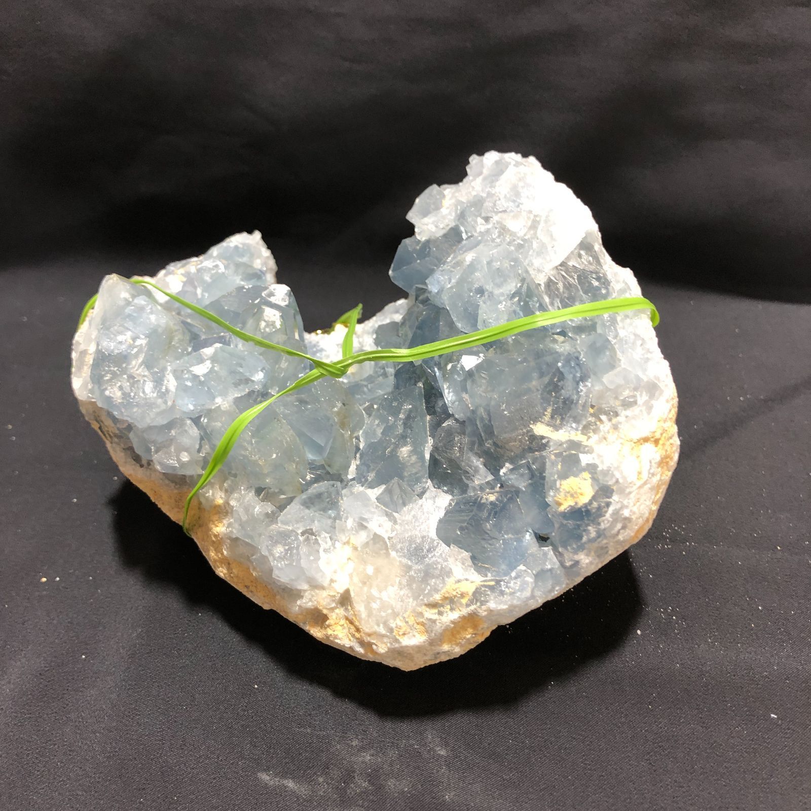 セレスタイト原石 マダガスカル産