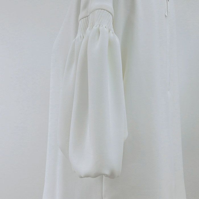 SALE【美品】FOXEY NEWYORK フォクシー ニューヨーク ブラウス トゥインクル 43005 2022年製 ロゴ ファスナー パフスリーブ ボートネック プルオーバー ポリエステル100% 長袖 シャツ トップス レディース サイズ 40 オフホワイト 日本製 SALE【美品】FOXEY NEWYORK フォクシー ニューヨーク ブラウス