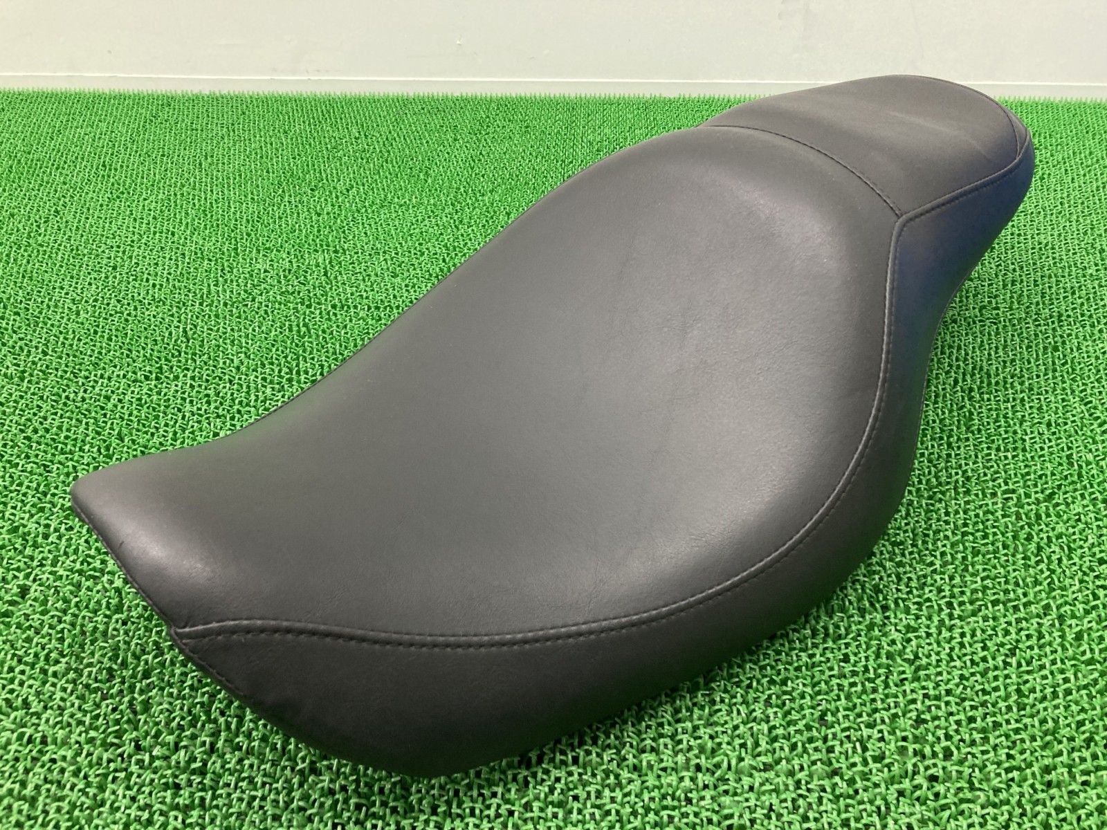 FXDL1340 シート ハーレー 純正 中古 バイク 部品 ダイナ 91-95年