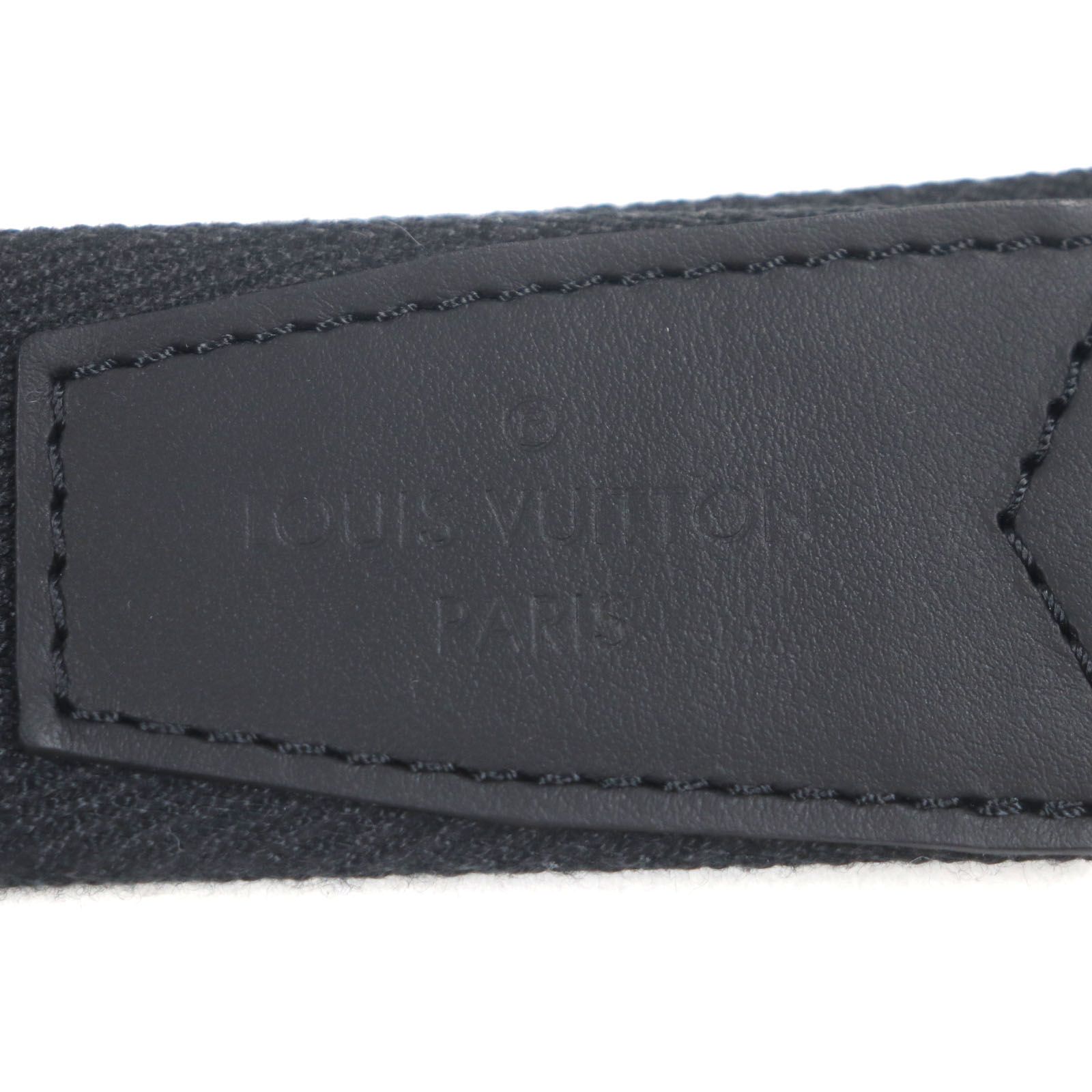 グレインレザー ボディバッグ