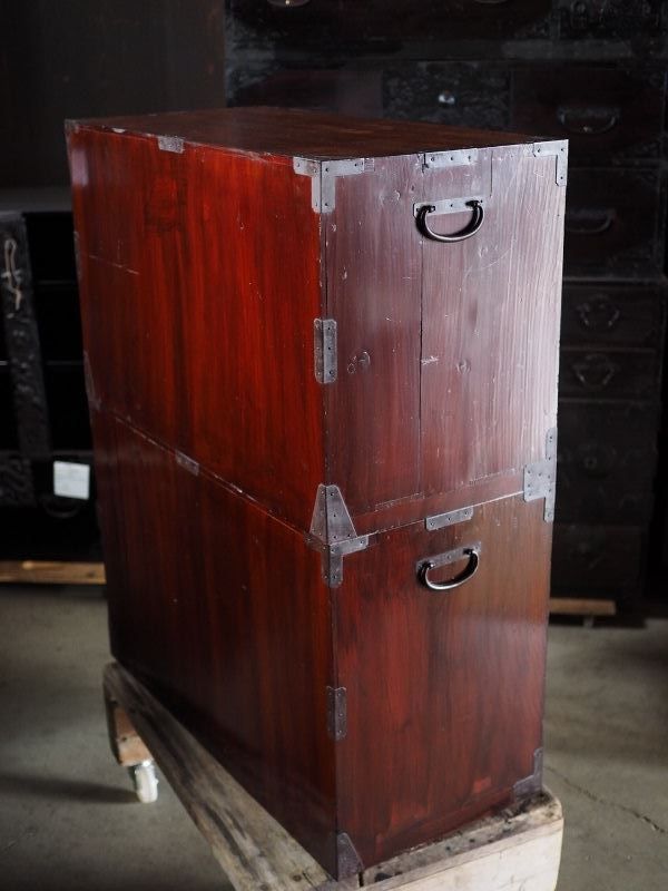 黒漆塗 庄内衣装箪笥