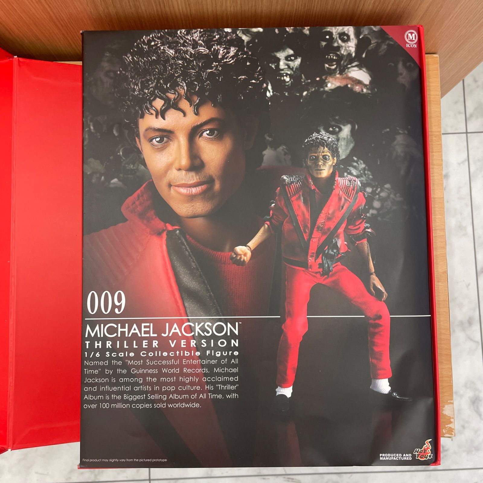 □【美品】HOTTOYS ホットトイズ 1/6 MICHAEL JACKSON THRILLER □【美品】HOTTOYS ホットトイズ 1/6 MICHAEL JACKSON THRILLER