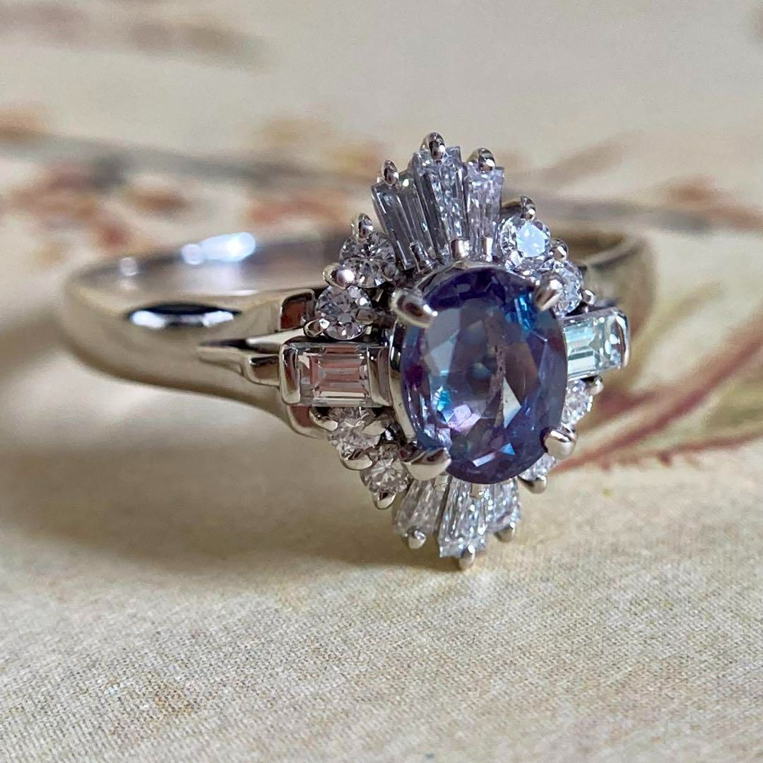 pt900 ヴィンテージ にカラーチェンジ アレキサンドライト 0.71ct × ダイヤモンド リング 指輪｜鑑別書付き