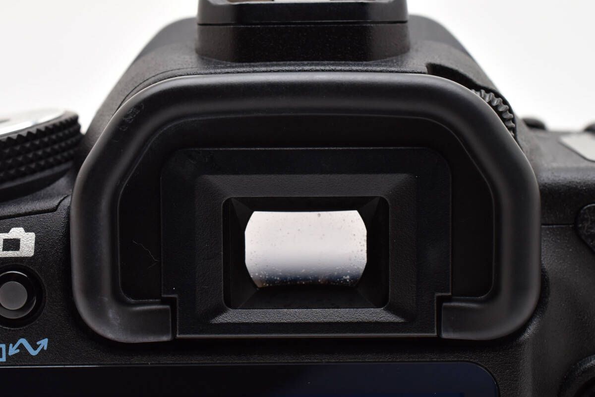 Canon EOS 50D・EF-S18-200 IS レンズキットおまけ付 Canon デジタル