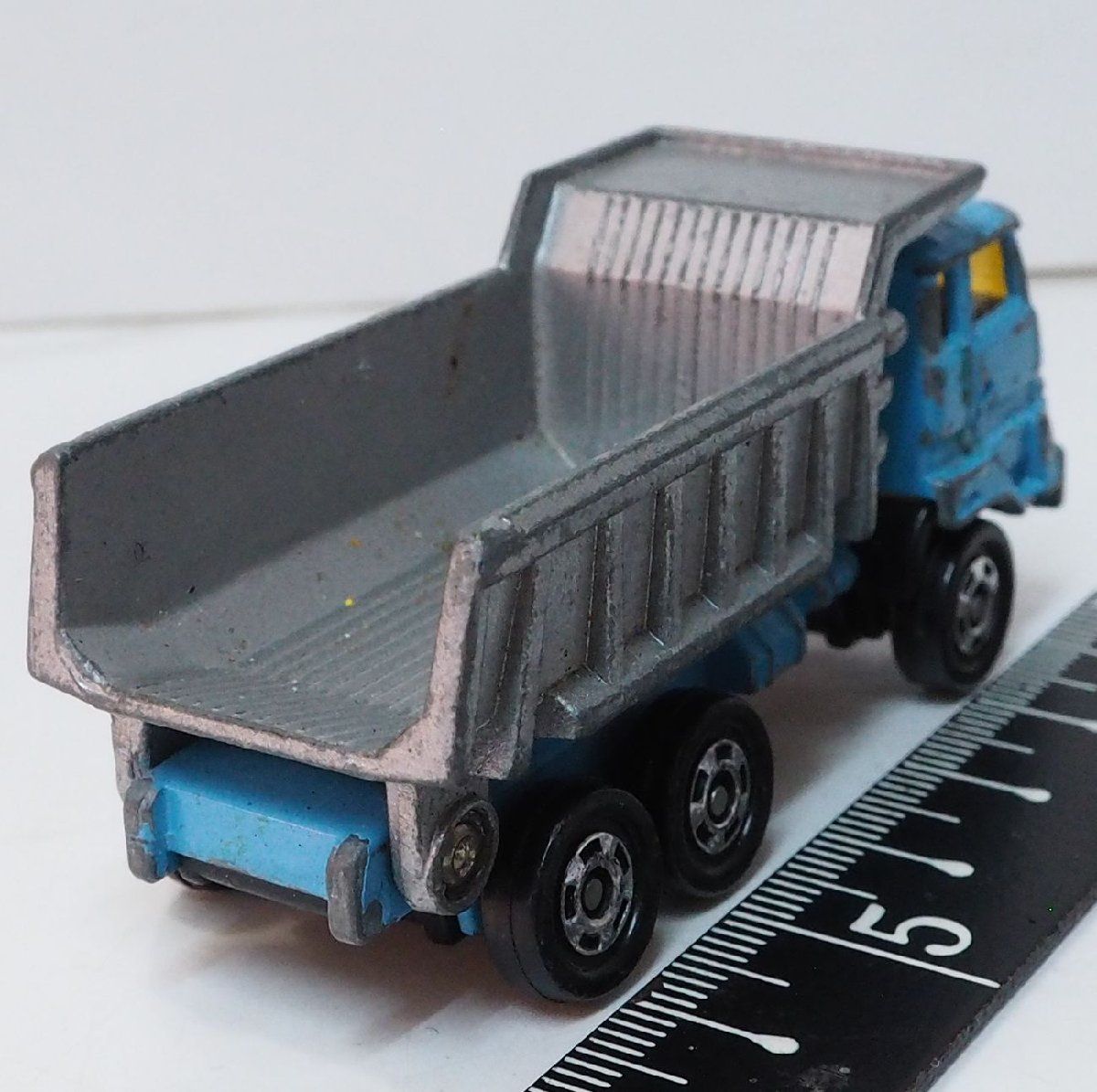 トミカ いすゞ オフロード ダンプ No.73 1/111 トミカ No.73【イスズ オフロードダンプ 水色 ISUZU OFF ROAD