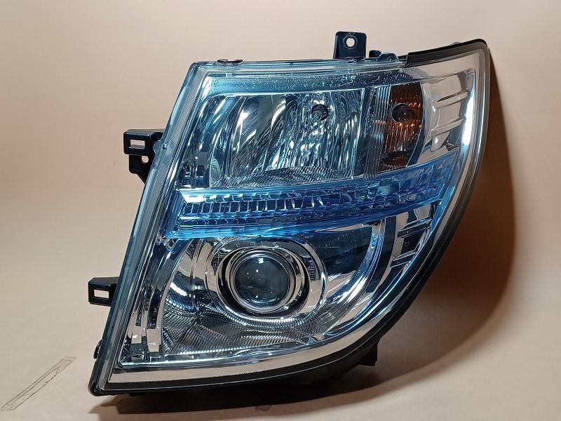 コーティング済 エルグランド MNE51 左ヘッドランプ ヘッドライト 250ハイウェイスターBL 4WD8人 コイト 100-24852 26060-WL61B G30